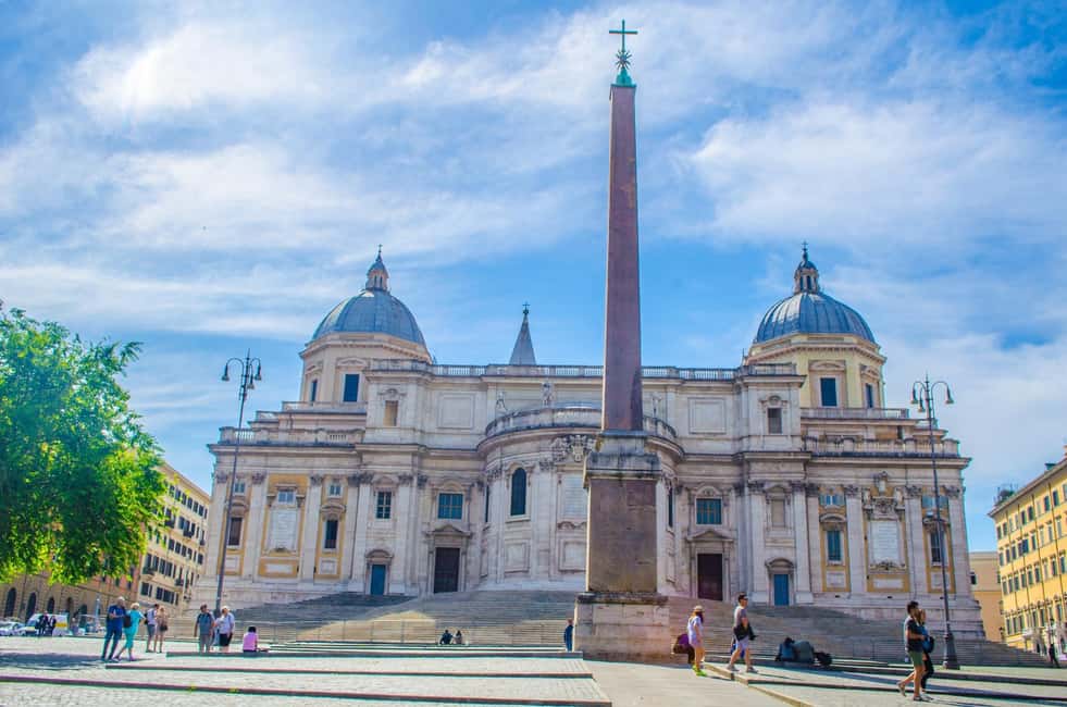 Rome: 3 Papal Basilicas Guided Tour with Minivan Transfers - Stop 2: Saint John Lateran—grand scale and the Pope’s official seat