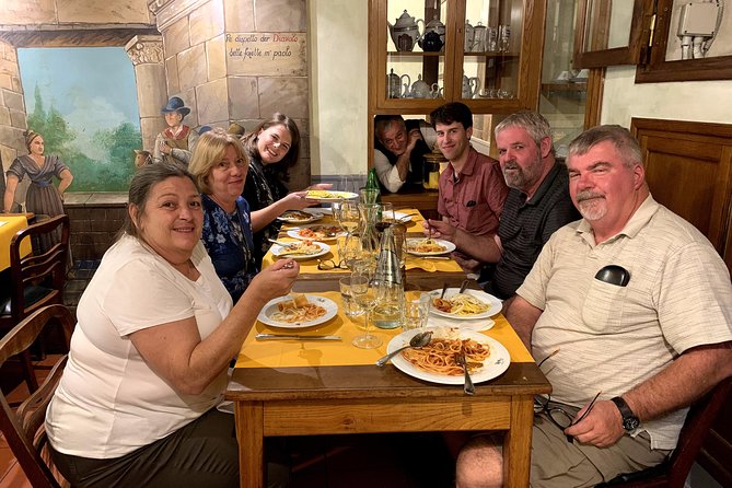 Rome: 4-hours Trastevere by Night Food, Wine and Sightseeing Tour - Stop 1: Piazza Trilussa Sets the Tone With a Friendly Warm-Up