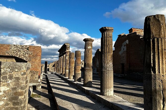 Rome Airport Transfer to Pompeii Tour to Amalfi, Ravello, Minori - Getting from Rome Airport without the hassle