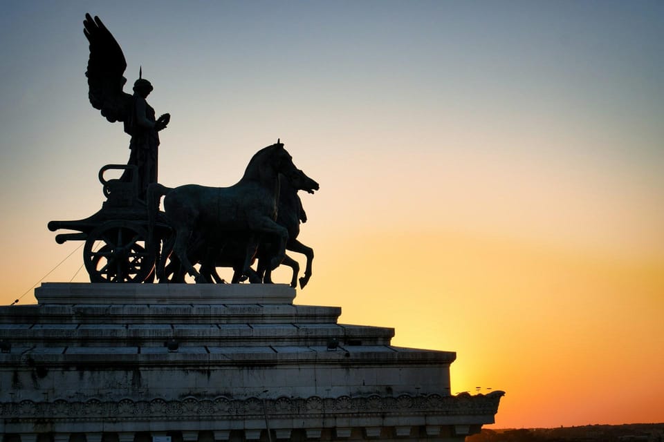 Rome: Ancient Rome Night Tour - Piazza Venezia: Where the Stories Start to Make Sense
