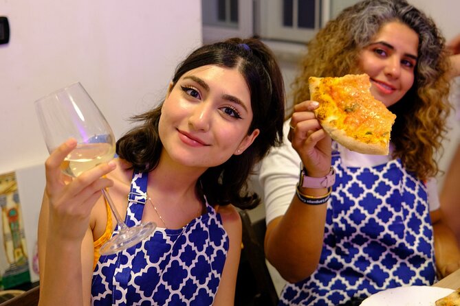 Rome Art Class: Painting & Unlimited Wine - The food and wine plan: Roman pizza plus unlimited red and white