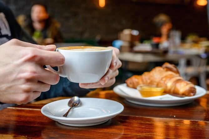 Rome at Sunrise Walking Tour: Pantheon Trevi Fountain & Breakfast - Why a Rome sunrise tour works (especially for Pantheon and Trevi)