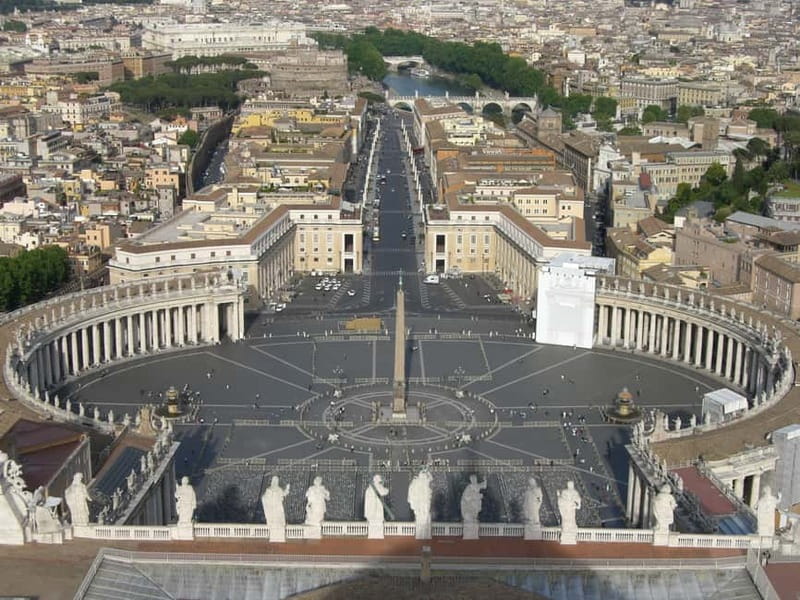 Rome: Audience Pope Leo XIV with guided tour - St. Peter’s Square with context: colonnades, obelisk, and the dome