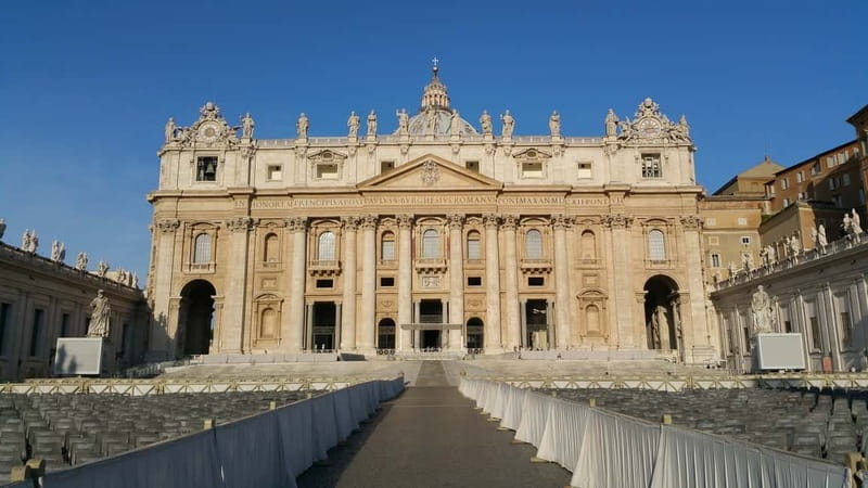Rome: Audience Pope Leo XIV with guided tour - What to bring, and what to expect when you’re standing in the crowd
