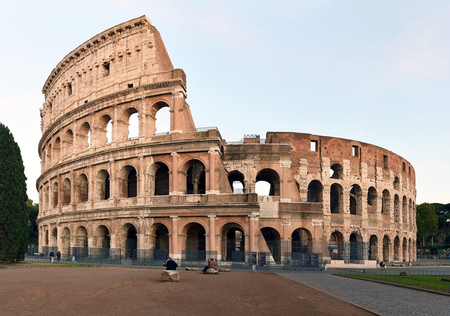 Rome: Audio guide of the Colosseum - Architecture and Decline: More Than a Photo Stop