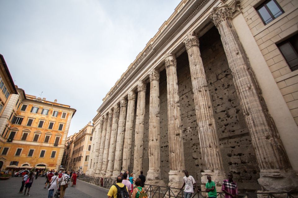 Rome by Night: 3-Hour Guided Walking Tour - Guide Quality and Headsets: Why This Tour Works in Real Life