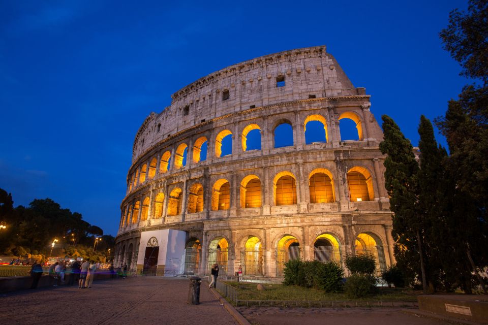 Rome by Night: 3-Hour Guided Walking Tour - Meet Outside Colosseo: The Simple Part That Saves Stress