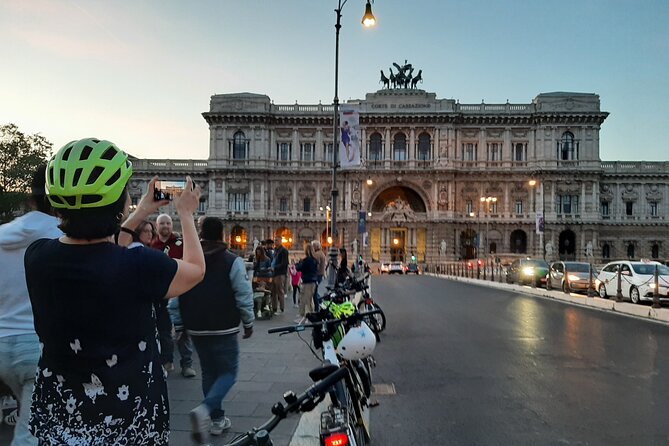 Rome by Night E-Bike Tour with Pizza Option - Piazza del Campidoglio: Closing with a View and a Sense of Placement