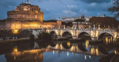 Rome by night in Mercedes Van 2 hour - Pickup and door-to-door drop-off that keeps your night on track