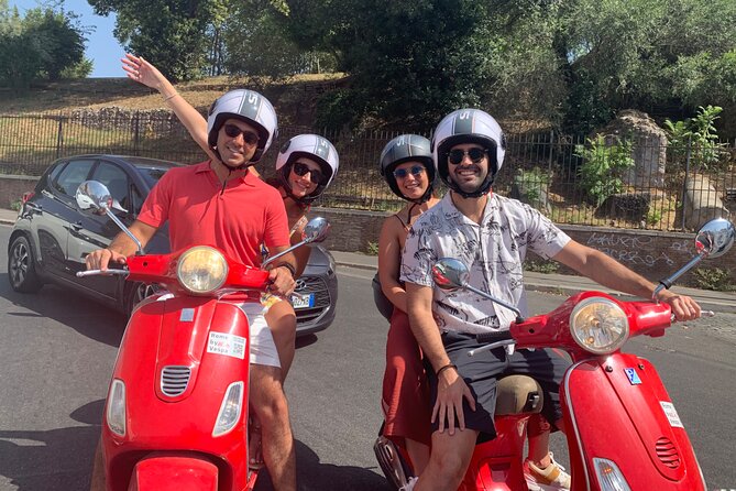 Rome by Vespa – with Francesco: the Best Guided Vespa Tour - Janiculum Cannon Shot and the Fontanone View with Your Red Vespa