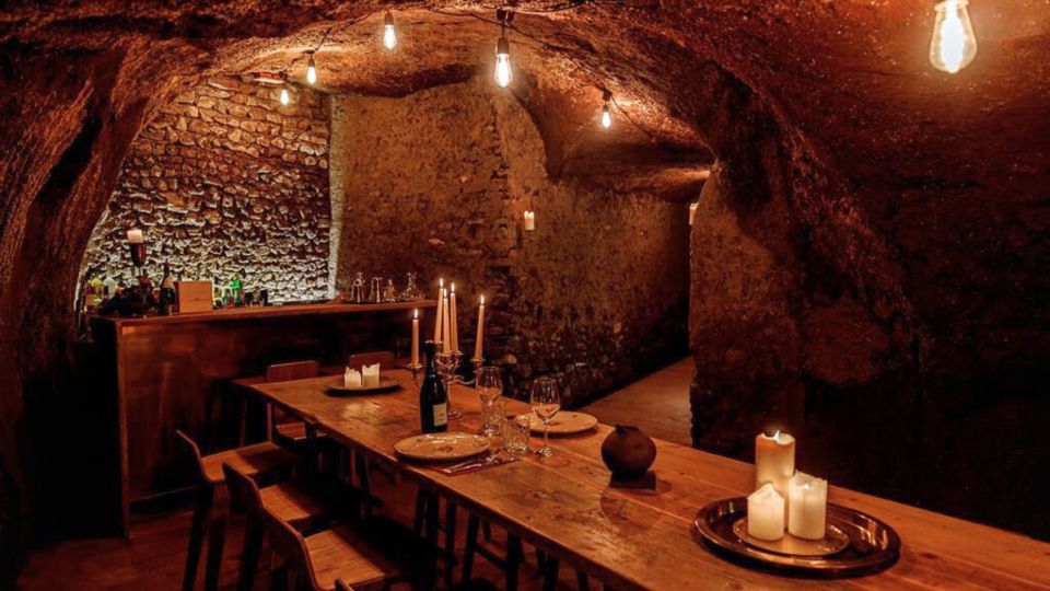 Rome: Candlelight Wine tasting in ancient roman Cave - Candlelight in the Roman Quarry: Why This Setting Changes the Tasting