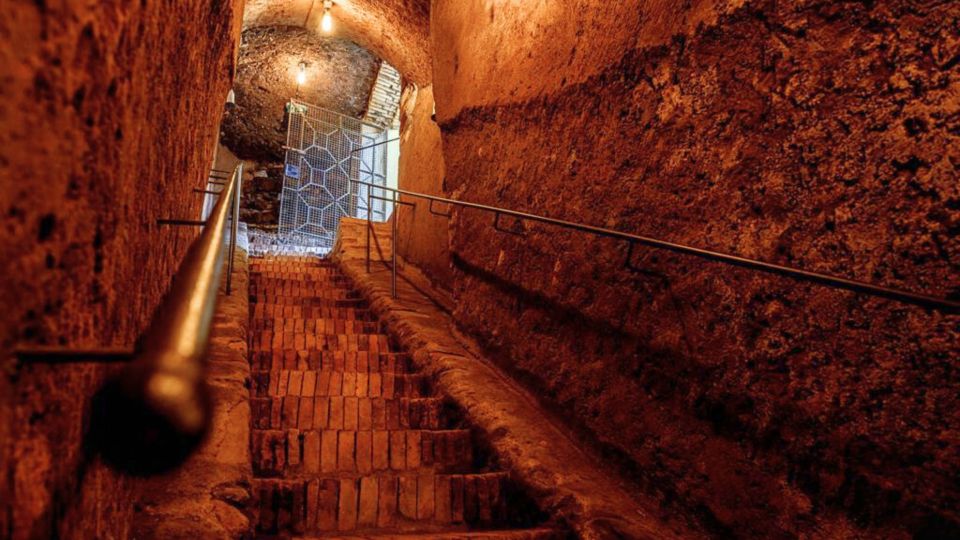 Rome: Candlelight Wine tasting in ancient roman Cave - What to Wear and Plan: Small Things That Matter Underground