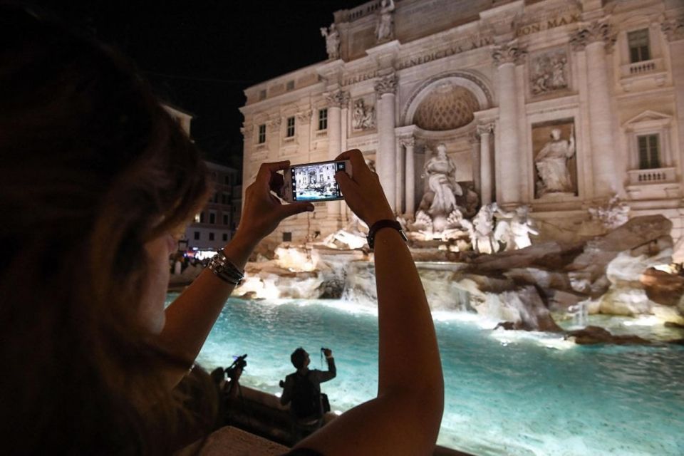 Rome: Cannondale E-Bike Evening Tour with Optional Dinner - Piazza Venezia and the lit Imperial Forums return ride
