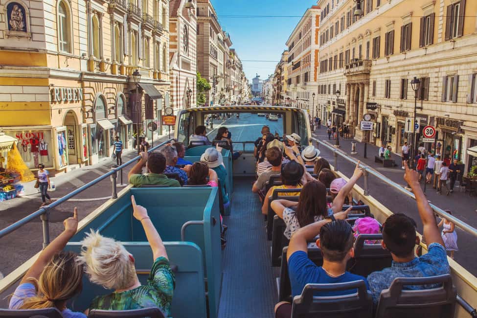 Rome: Capuchin Crypt experience with Panoramic transfer - Start at Piazza Ara Coeli: ticket pickup and a scenic launch