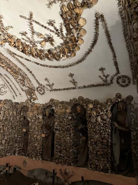 Rome: Capuchin Crypt & Rome’s Dark Secrets Small Group Tour - Trevi Fountain at night: doomed love and echoes in the stone
