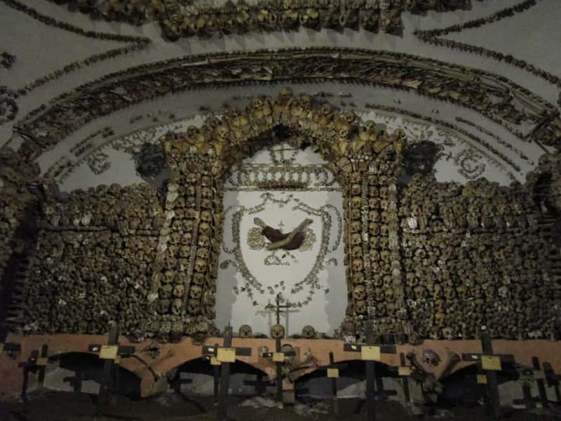 Rome: Capuchin Crypts Skip-the-Line Ticket and Tour - Crypt of the Three Skeletons: the one complete skeleton