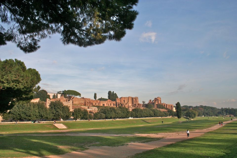 Rome: Caracalla, Colosseum, Circus Maximus Private Tour - Stop 1: Via delle Terme di Tito 72 to the Colosseum Arrival Flow