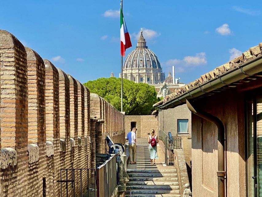 Rome: Castel Sant'Angelo and Hadrian's Tomb Guided VIP Tour - Michelangelo’s courtyard: where art meets the practical fortress
