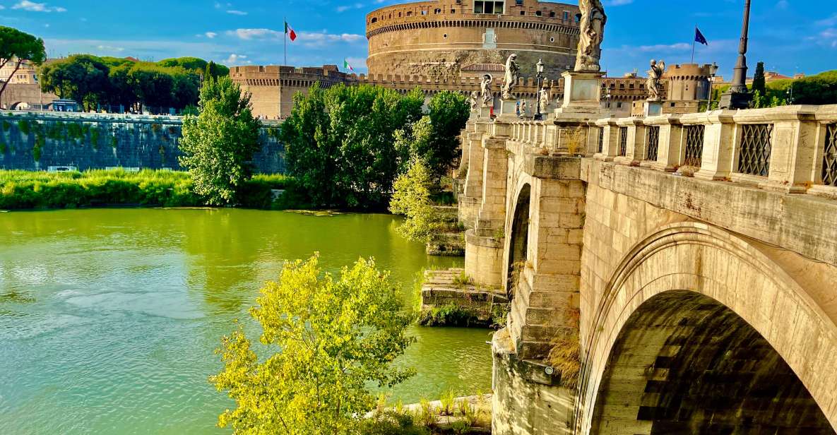 Rome: Castel Sant'Angelo and Hadrian's Tomb Guided VIP Tour - Meeting outside the entrance: how the 1.5-hour VIP flow works