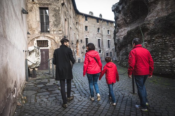 Rome: Castel Sant'Angelo Entry Ticket & Express Panoramic Tour - Meeting point and timing: how the hour usually feels