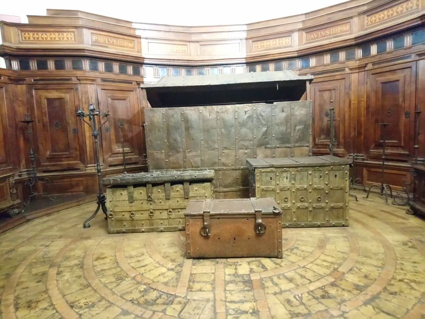Rome: Castel Sant'Angelo Skip the Line Private Tour - Treasury room, statues, and the castle’s in-between rooms