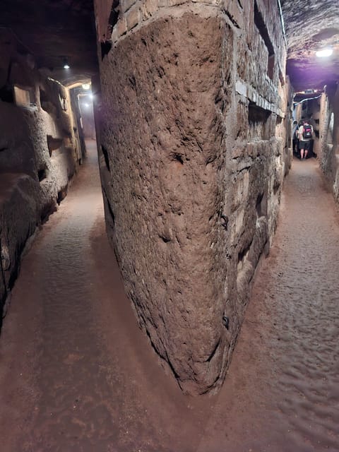 Rome: Catacombs Express ENGLISH Guided Tour - SKIP THE LINE - San Domitilla Catacombs: What You’re Really Seeing Underground