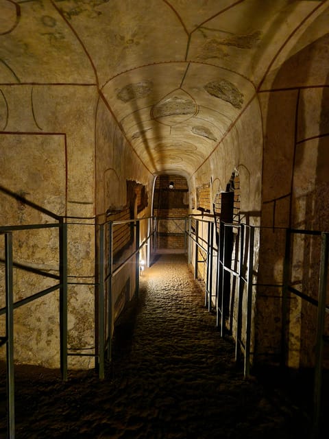 Rome: Catacombs Express ENGLISH Guided Tour - SKIP THE LINE - Your English Guide Really Changes the Experience (Mike, Heather, John, Pete)