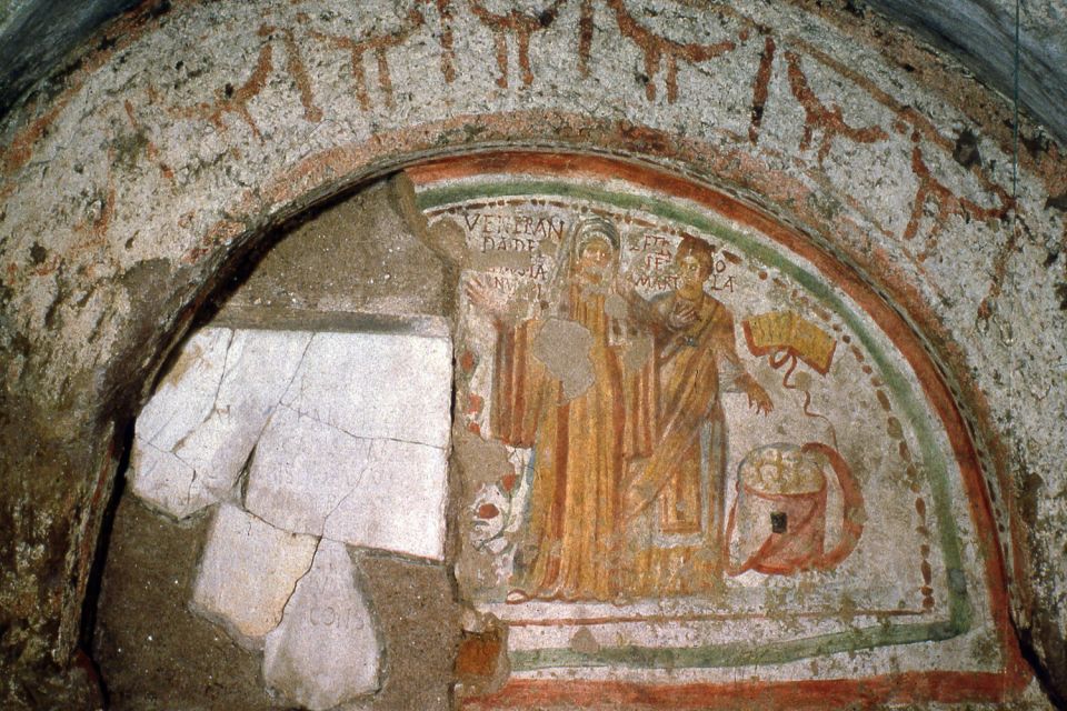 Rome: Catacombs of Domitilla Entry Ticket & Guided Tour - 30 Minutes, Two Languages, and How a Small Group Changes the Pace