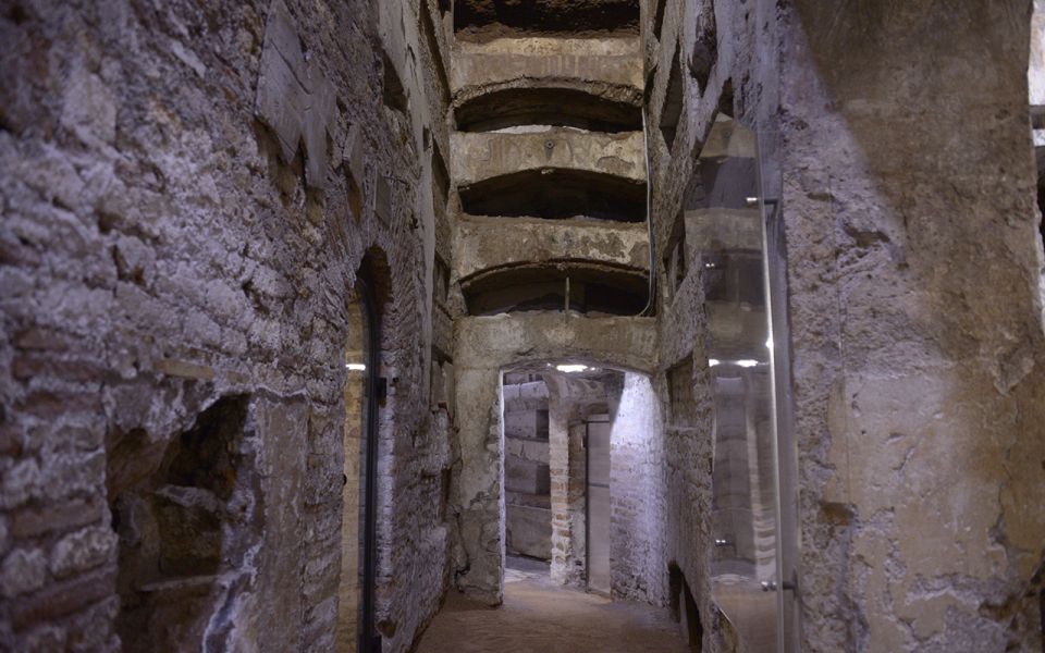 Rome: Catacombs of St. Callixtus Entry Ticket & Guided Tour - Crypt of St. Cecilia: Proper Burial as a Key Theme