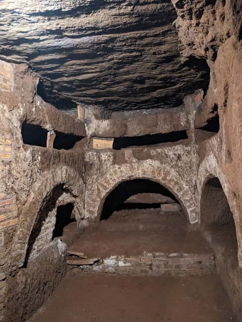 Rome: Catacombs Skip-the-Line Tour with Tickets - Why the Catacombs of San Domitilla feel different from other Rome sights