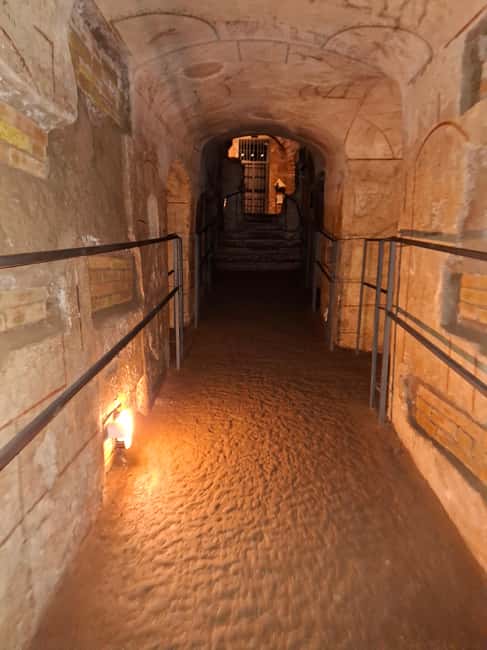 Rome: Catacombs Skip-the-Line Tour with Tickets - Getting ready for the underground: shoes, jacket, and no photo plan