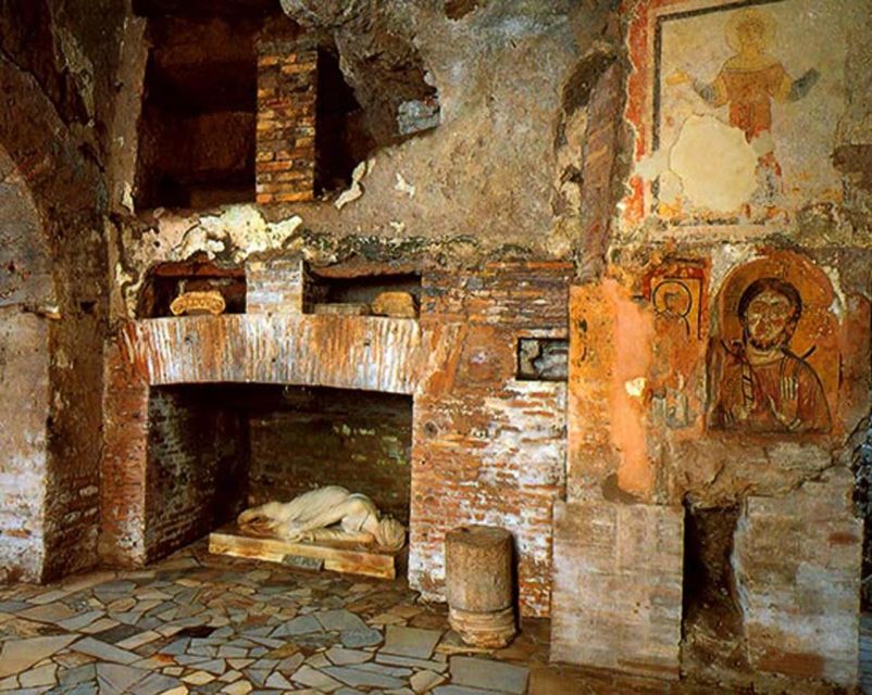 Rome Catacombs Underground Small Guided Tour with Transfer - Key things you’ll notice on this tour