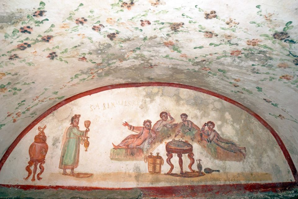 Rome: Catacombs Underground Tour, Ticket, and Transfer - The 40-minute guided walk underground: what you’ll actually see