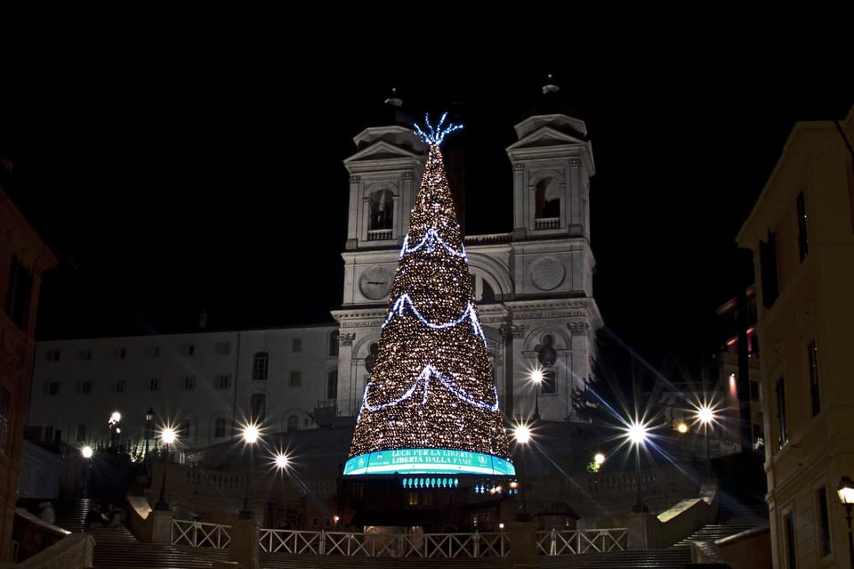 Rome: Christmas Lights Walking Tour - Spanish Steps and Piazza di Spagna: the holiday photo circuit