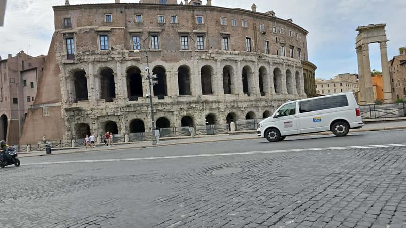 Rome: City Center Private Tour With Tuk-Tuk - Colosseum and Roman Forum: Views with Less Transit Friction