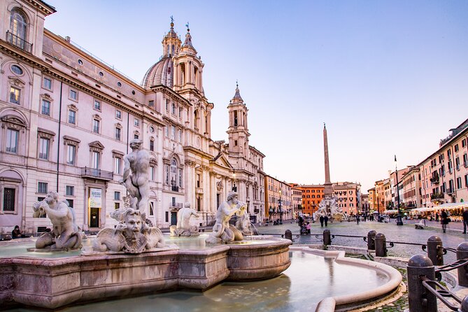 Rome City Center Walking Tour in a Small Group - Piazza Venezia: 2,000 Years of Power in One View