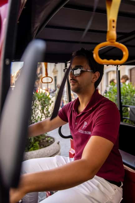 Rome: City Highlights E-Tuk Tuk Tour - Pantheon stop: famous exterior views with minimal footwork