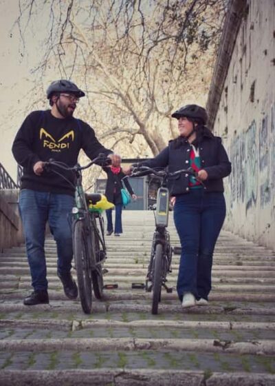 Rome: City Highlights Electric Bike Tour - Getting started by the Tiber: you ease into the ride