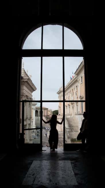 Rome: City Highlights Electric Bike Tour - Piazza di Spagna and Piazza del Popolo: the “yes, this is Rome” finale
