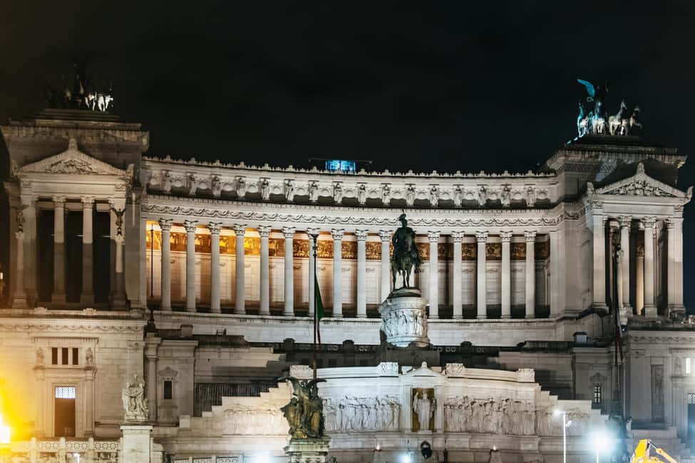 Rome: City Highlights Moonlight Walking Tour - Church of Sant’Ignazio, Galleria Sciarra, and the Value of Side-Street Stops