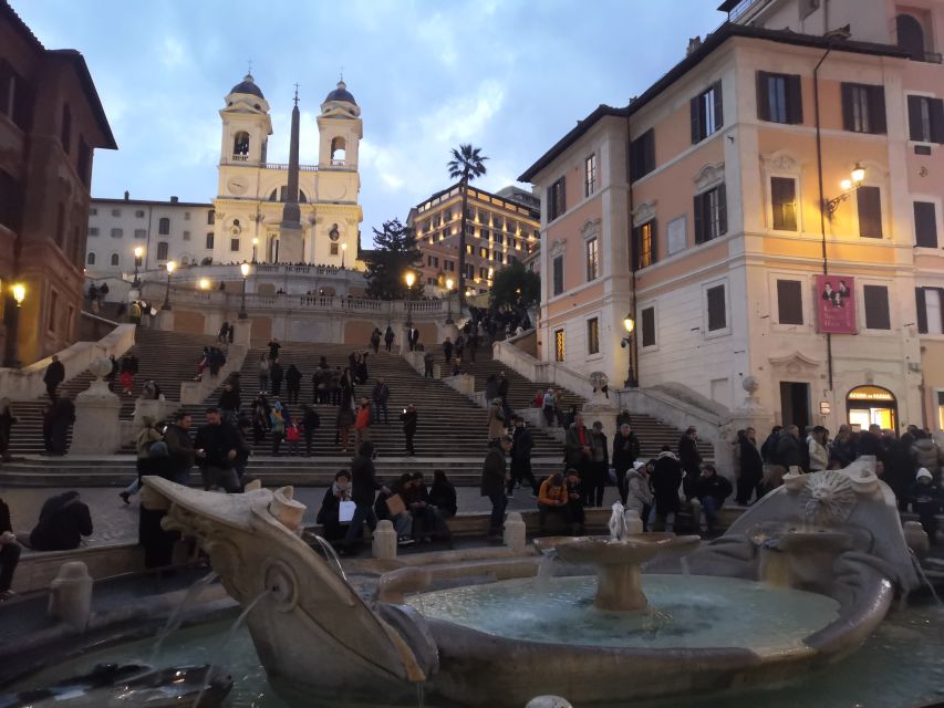 Rome: City Highlights Small Group Walking Tour by Night - Piazza Venezia and Palazzo Venezia: an important step between stops