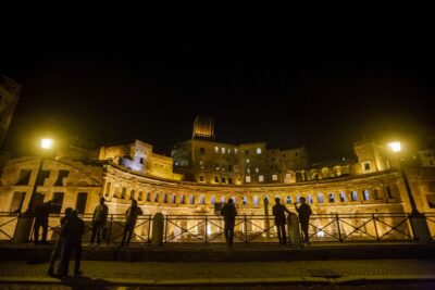 Rome: City Highlights Walking Tour with Local Guide - Crossing the Angel’s Bridge: Bernini’s Touch on an Ancient Span