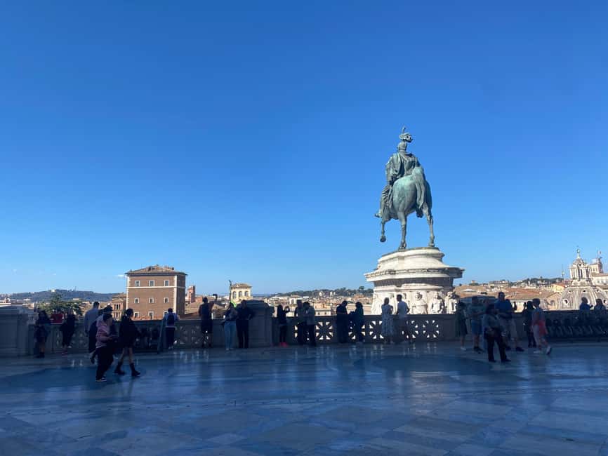 Rome: City walking tour. the beauty. - Spanish Steps: the famous viewpoint moment
