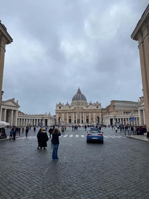 Rome: City walking tour. the beauty. - Vatican City stops: St. Peter’s Square in real life