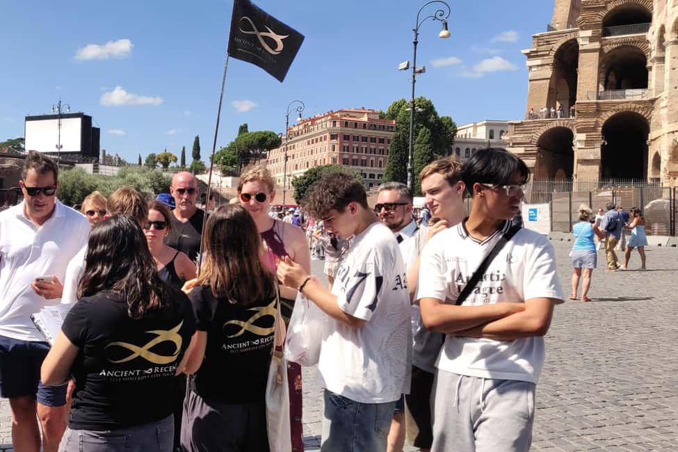 Rome: Colosseum Access and Self-Guided Virtual Reality Tour - Audio guide languages and headset support (the stuff that makes it work)
