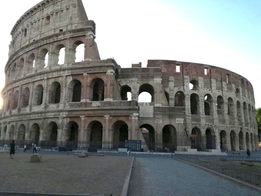 Rome: Colosseum and Palatine Hill Guided Walking Tour - Skip the Line at the Colosseum Entrance
