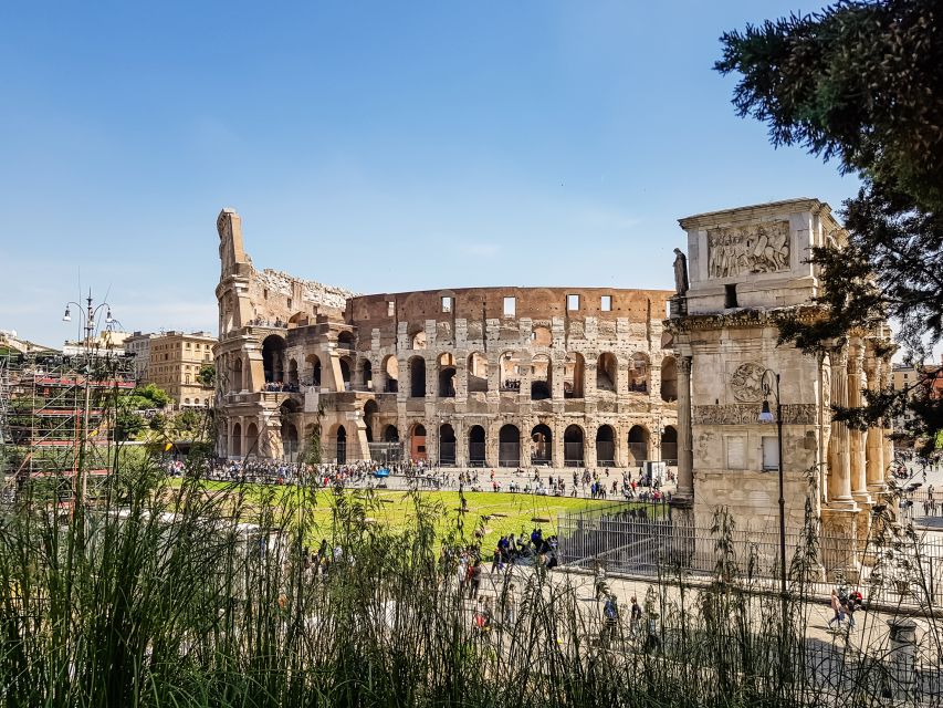 Rome: Colosseum Arena, Palatine Hill & Forum Guided Tour - Entering the Colosseum through the Gladiator’s Gate