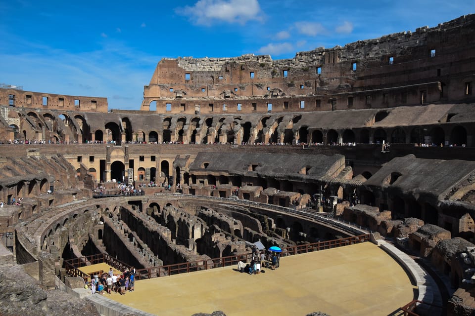 Rome: Colosseum Experience with Audio Guide and Arena Option - The digital audioguide: great pacing, but you need your setup