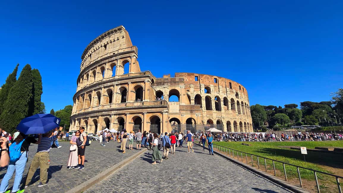 Rome: Colosseum Express Tour and Roman Forum Access - Entering the Colosseum: Group Entrance, Security Check, and Ear-Friendly Headsets