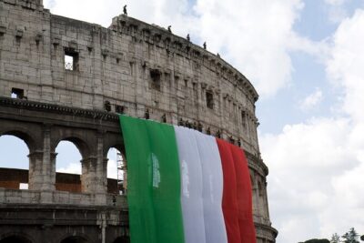 Rome: Colosseum Express Tour with Forum & Palatine Access - The 60-Minute Colosseum Guide: Gladiators, Animals, and Power
